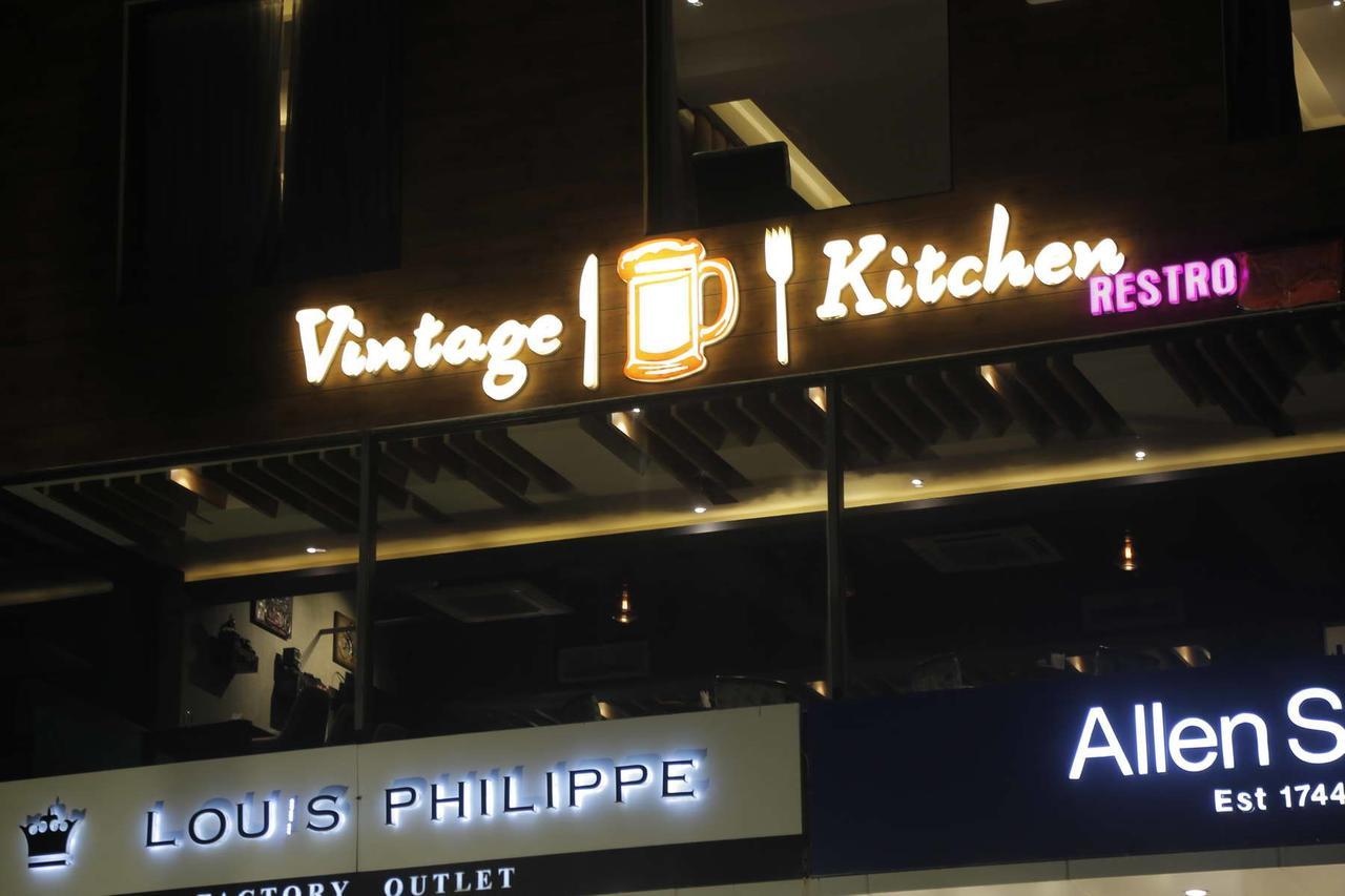 Hotel Vintage Zirakpur Chandigarh Panchkula Exterior foto